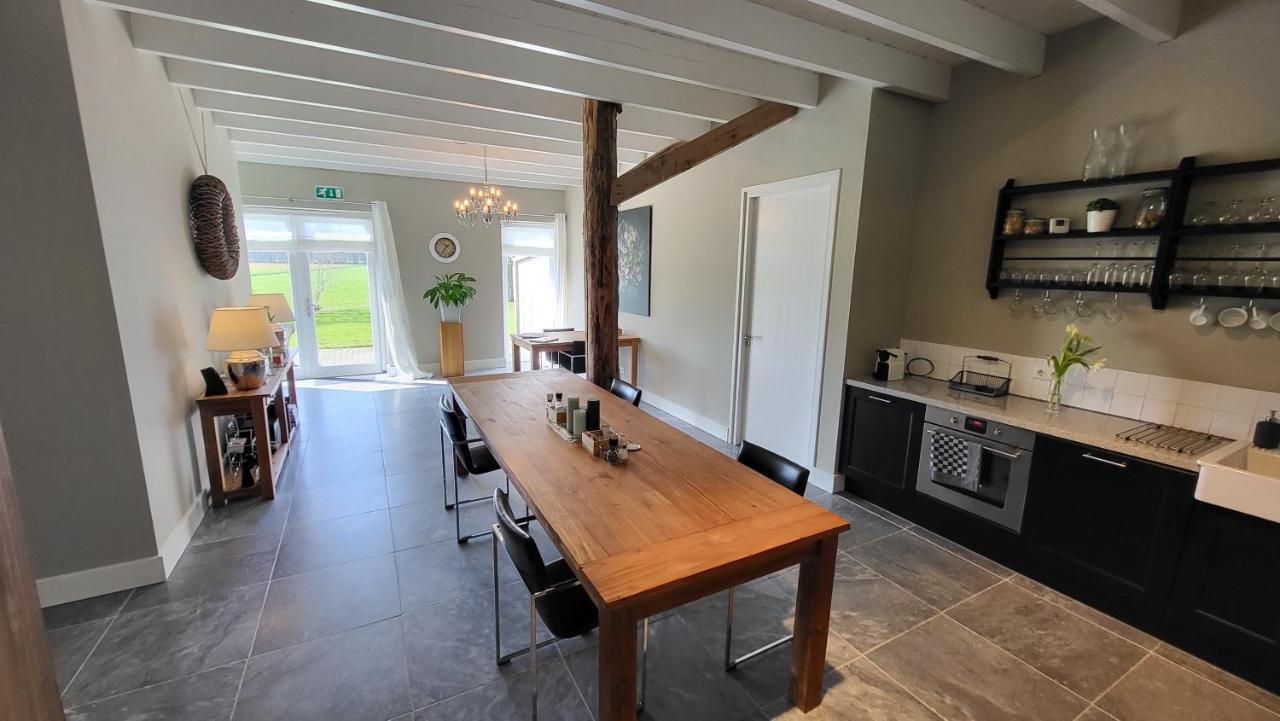 The Barnyard Bed and Breakfast Balinge Exteriör bild